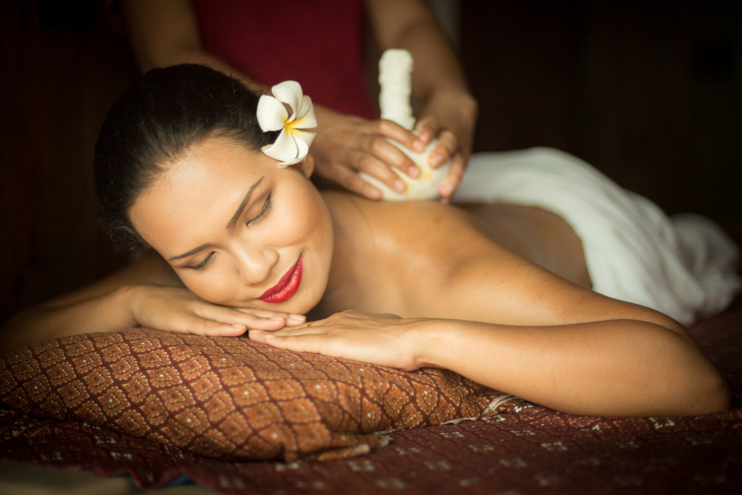 Thai Herbal Massage